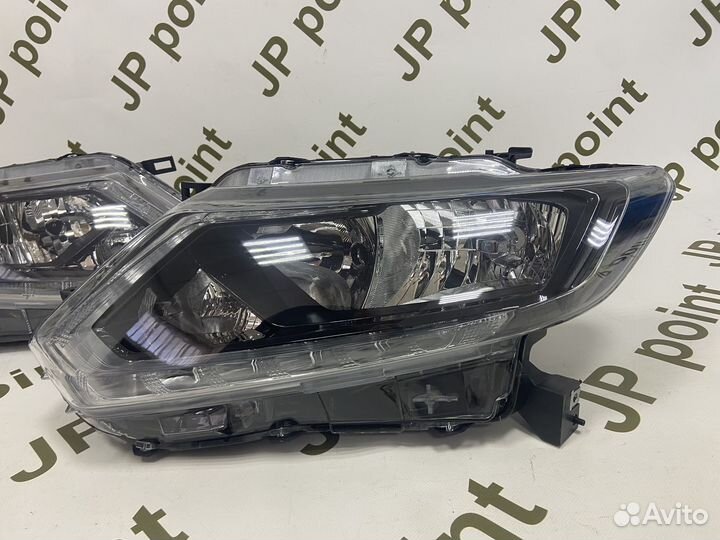 Фара пара Nissan X-trail 32 2013-2019 100-17940