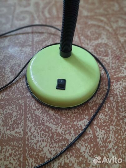 Светильник настольный