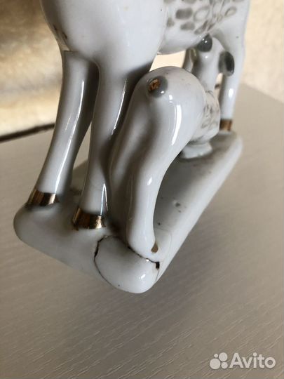 Статуэтка Олениха с олененком