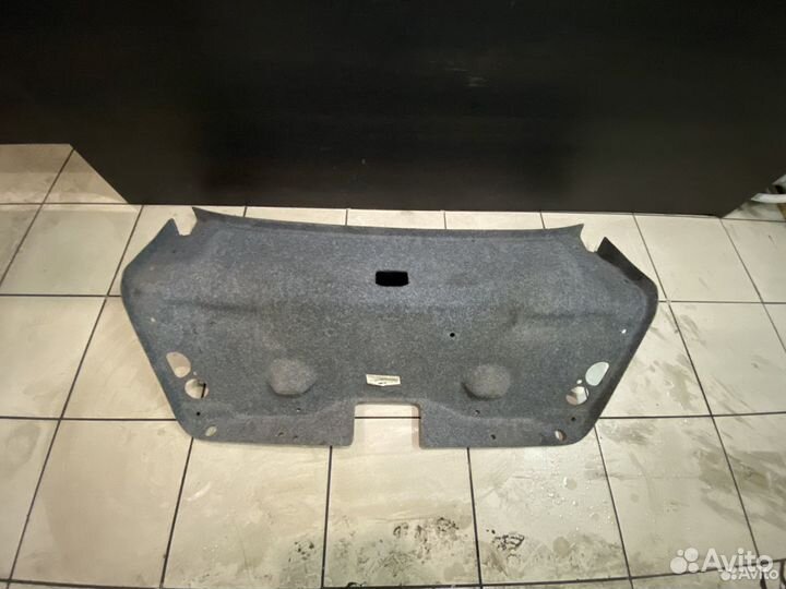 Обшивка багажника Mercedes-Benz W210