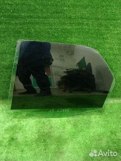 Стекло двери fiat Albea