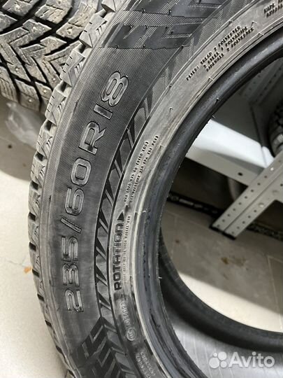 Nokian Tyres Hakkapeliitta 10 235/60 R16