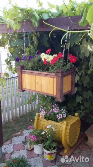 Клумбы и подцветочники