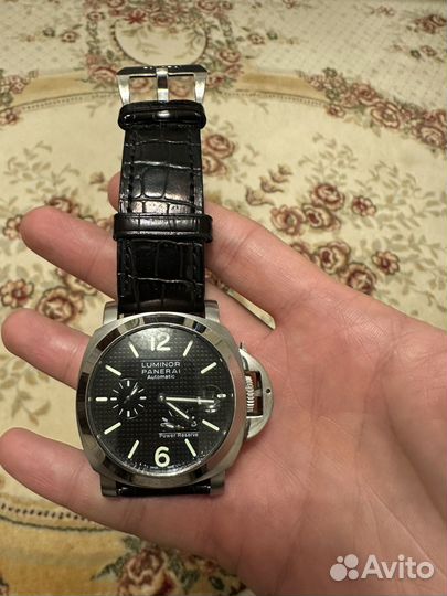 Часы Luminor Panerai