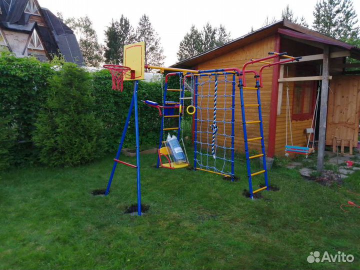 Спортивная площадка Уличная