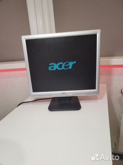 Монитор acer