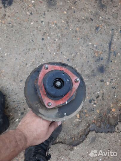 Стойка амортизатора Nissan Teana j31