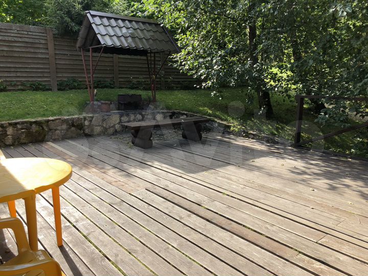 Коттедж 160 м² на участке 100 сот.