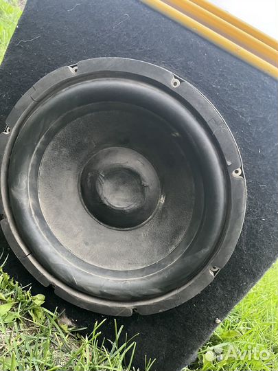 Сабвуфер с усилителем