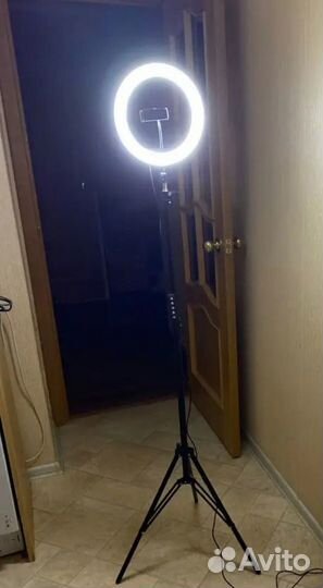 Кольцевая лампа напольный светильник 26см новая