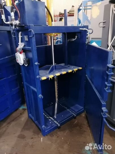Пресс гидравлический для макулатуры