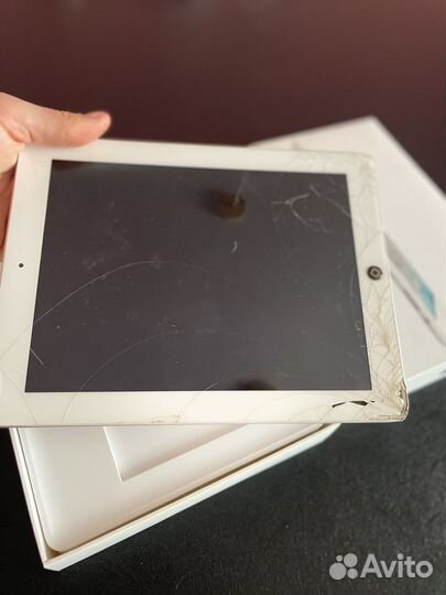 iPad 2 WiFi 16Gb White