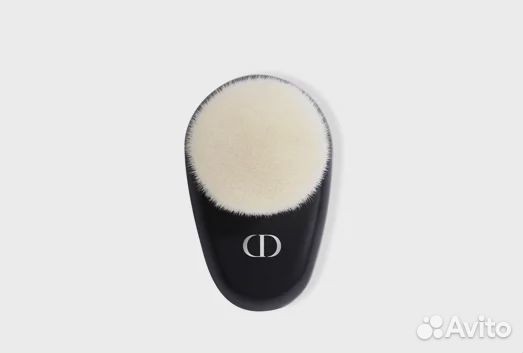 Кисть Dior