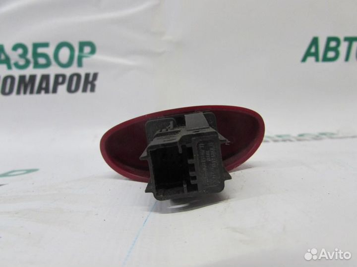 Кнопка аварийной сигнализации для Peugeot 200 206