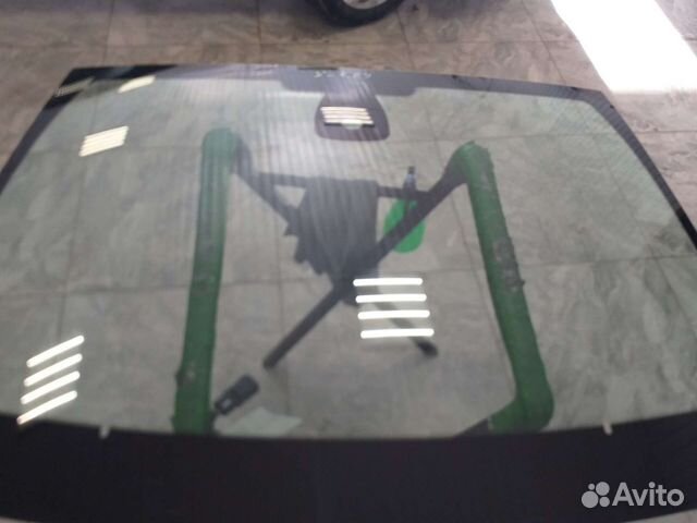 Стекло лобовое LADA xray