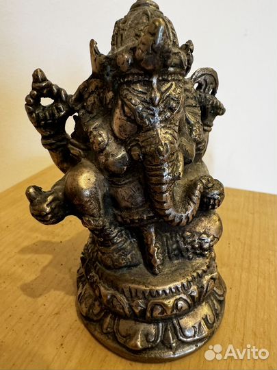 Статуэтка Будды в виде слона