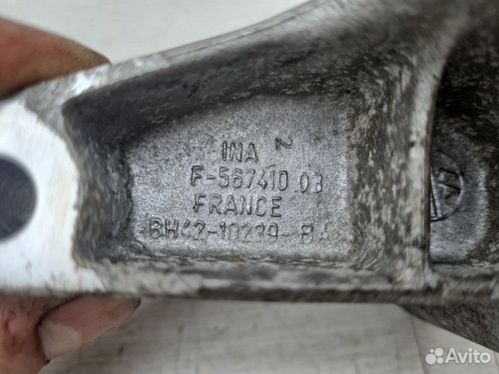 Кронштейн генератора Land Rover Range Rover L322