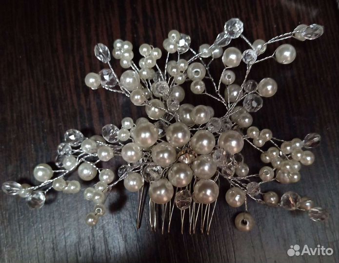 Колье, серьги, гребень