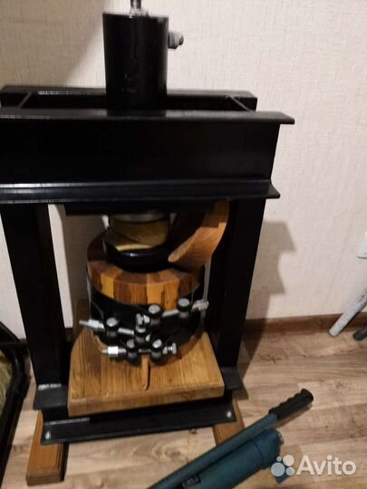Продам маслопресс гидравлический