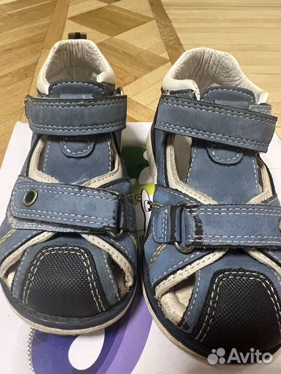 Сандалии детские для мальчиков 23