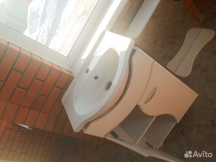 Мебель для ванной бу