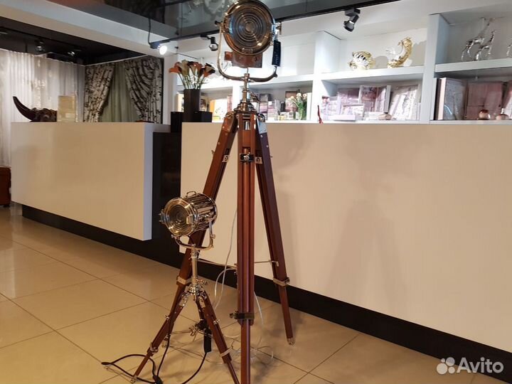 Торшер напольный