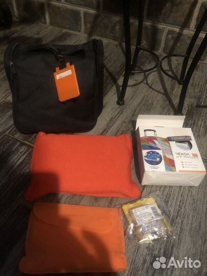 Набор для путешествий, новый