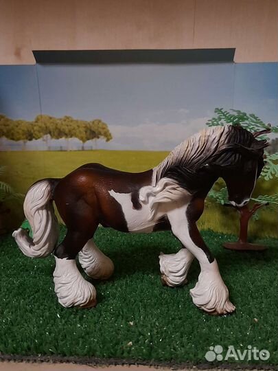 Фигурки лошадей collecta