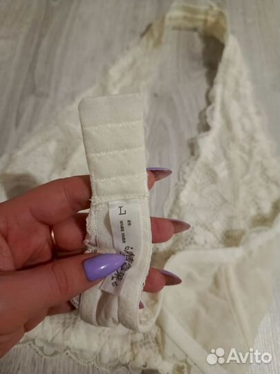 Кружевной бюстгальтер