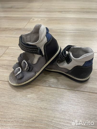 Сандалии для мальчика 24 размер