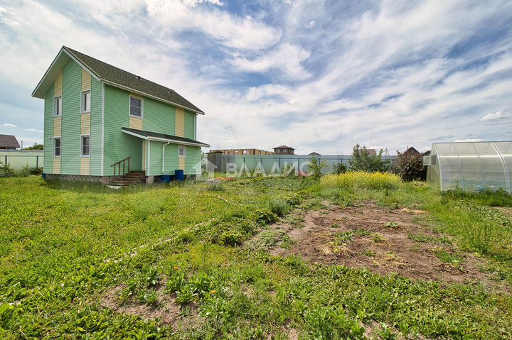 Дом 99,4 м² на участке 9,2 сот.