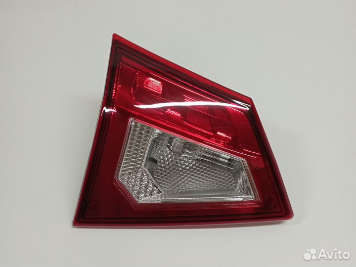 Фонари крышки багажника комплект