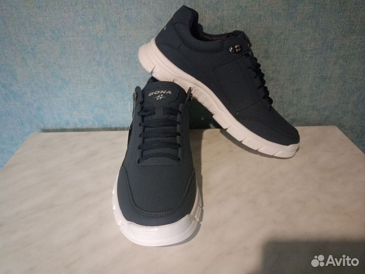 Мужские кроссовки туфли натуральные Bona. р. 42-44