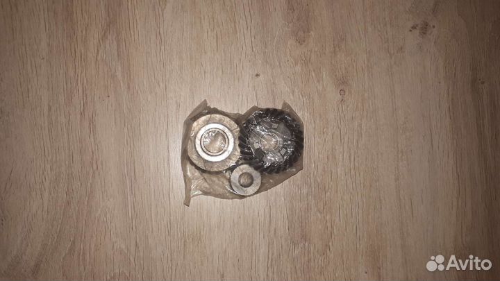 Шестерни редуктора на лодочный мотор Ямаха 9.9-15