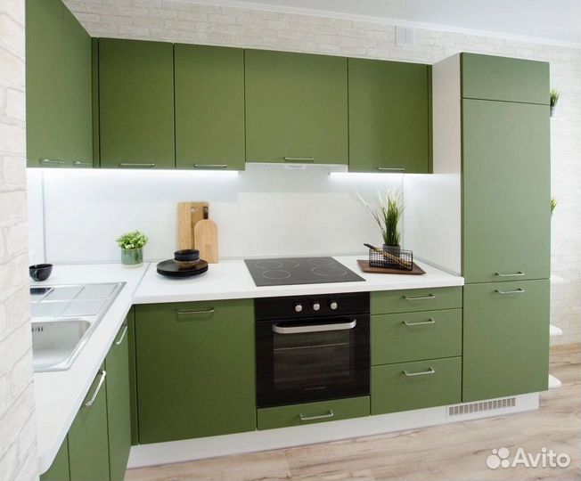 Яркая кухня