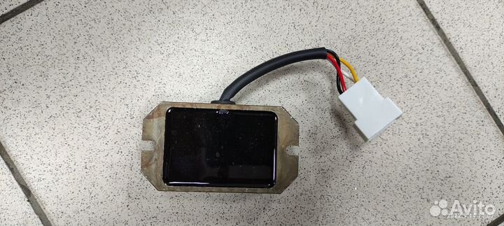 Регулятор напряжения брсн 453746.001-02У