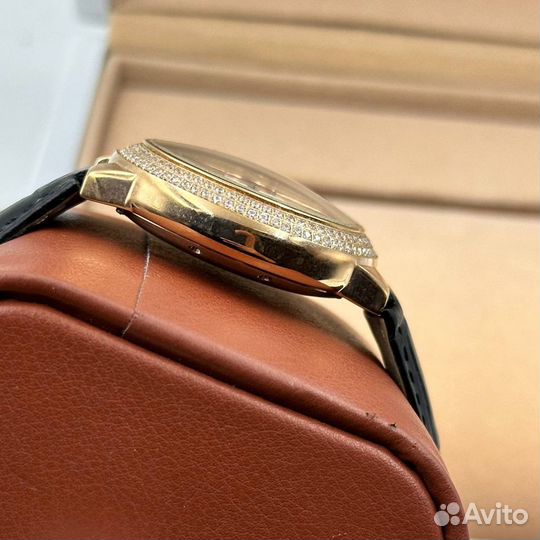 Часы cartier унисекс