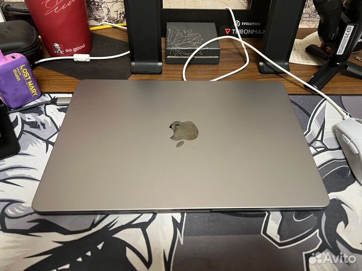 Macbook air 13.6 2022 512g