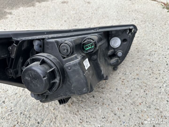 Фара левая Hyundai Creta