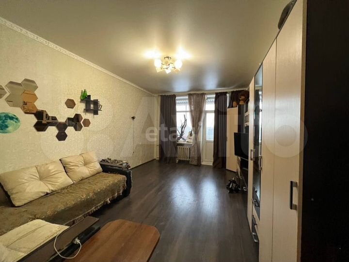 3-к. квартира, 90,4 м², 5/5 эт.