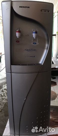 Кулер для воды напольный