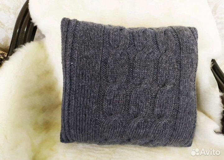 Декоративная вязаная подушка в стиле «Хюгге»