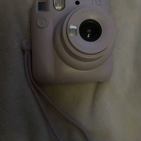 Пленочный фотоаппарат instax mini 12