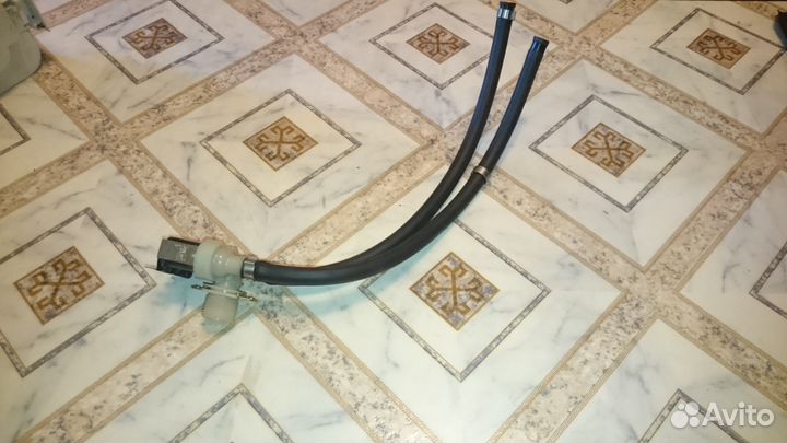 Клапан подачи воды Indesit Ariston