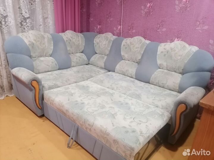 Угловой диван
