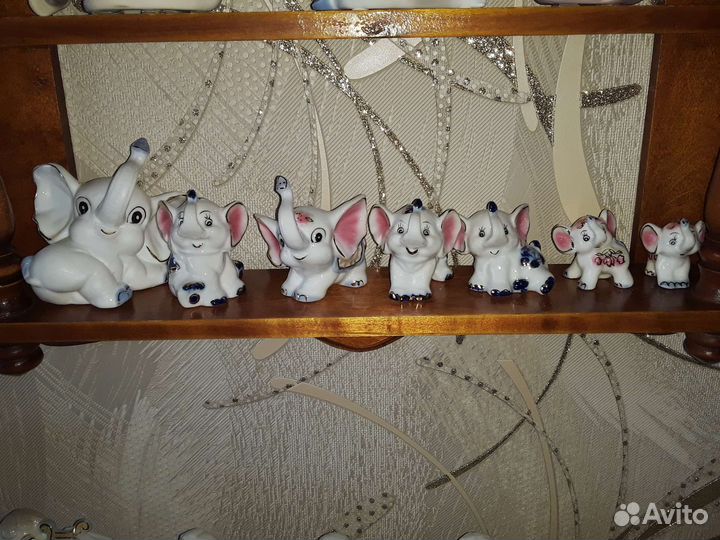 Фарфоровые статуэтки ангелочьки и слоники