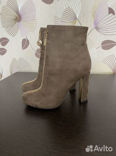 Ботинки (новые)