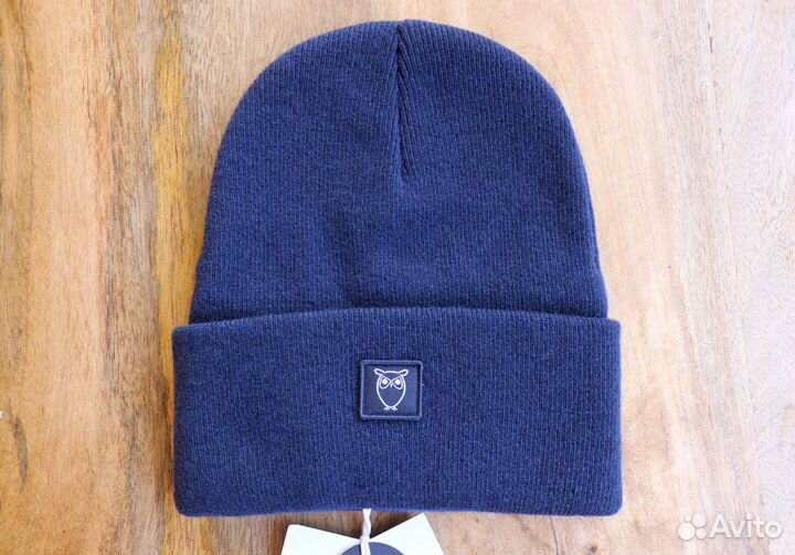 Шапка Knowledge Германия оригинал.Новая