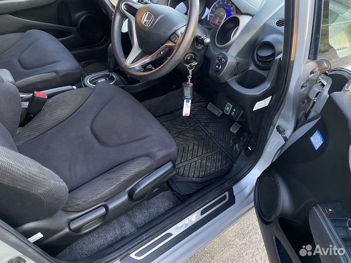 Honda Fit, 2011