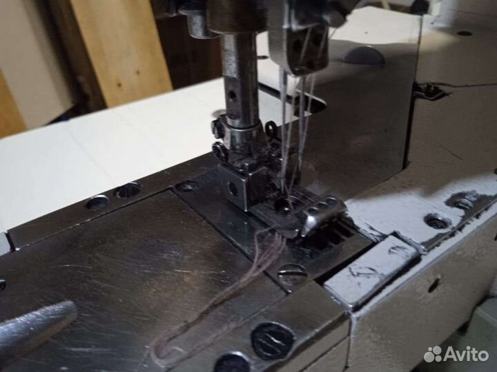 Плоскошевная распошивальная швейная машина